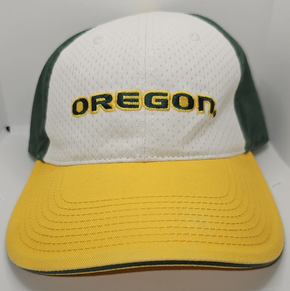 Discontinued Starter Oregon Ducks White and Yellow Cap